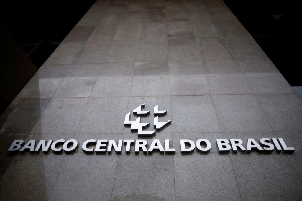 EUA Acusa Brasil de Censura Eleitoral na X: Crise Diplomática e Impacto no Mercado Digital