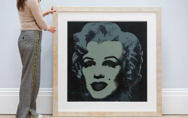Fim da Era Warhol? Super-ricos trocam arte por jatos e superiates em busca de lucros reais