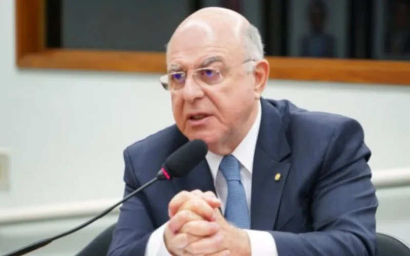 Minerais Críticos no Brasil: PL Avança com Análise de Influência Estrangeira e Impacto na Economia