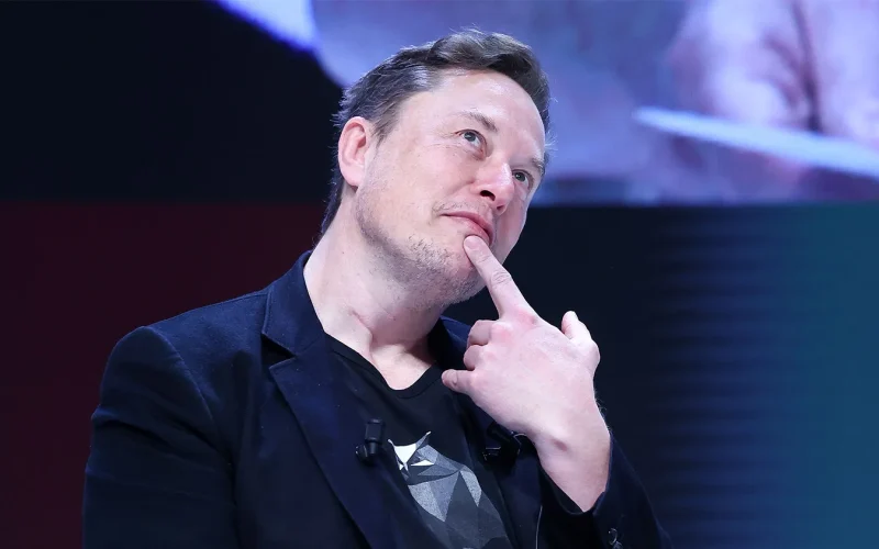 Elon Musk x OpenAI: Textos Revelam Tensão e Ameaça em Tentativa de Acordo Antes do Julgamento