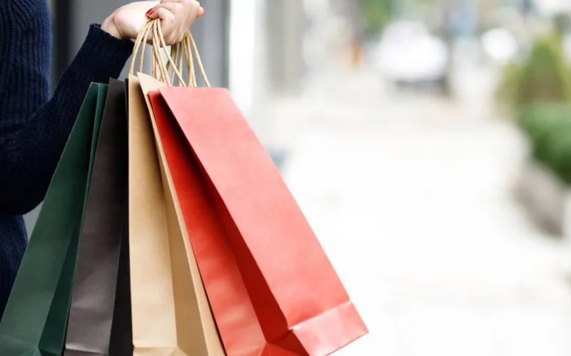Lucro da Azzas 2154 Cai 45,7% no 1º Trimestre: Estratégia de Reequilíbrio ou Sinais de Alerta para AZZA3?