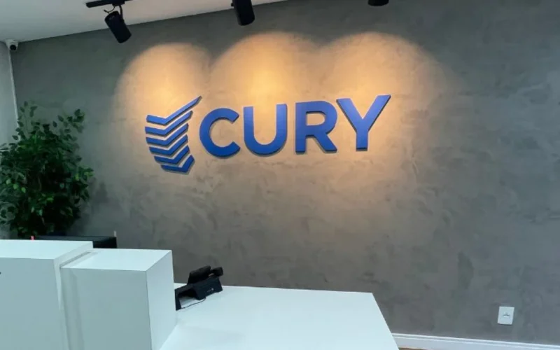 Cury (CURY3) Dispara Lucro em 42% no 1T26: O Que Impulsionou a Gigante do Minha Casa Minha Vida?