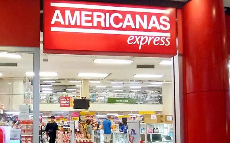 Americanas (AMER3) Vende 10 Lojas Hortifruti: O Que Isso Significa Para o Futuro e o Mercado?