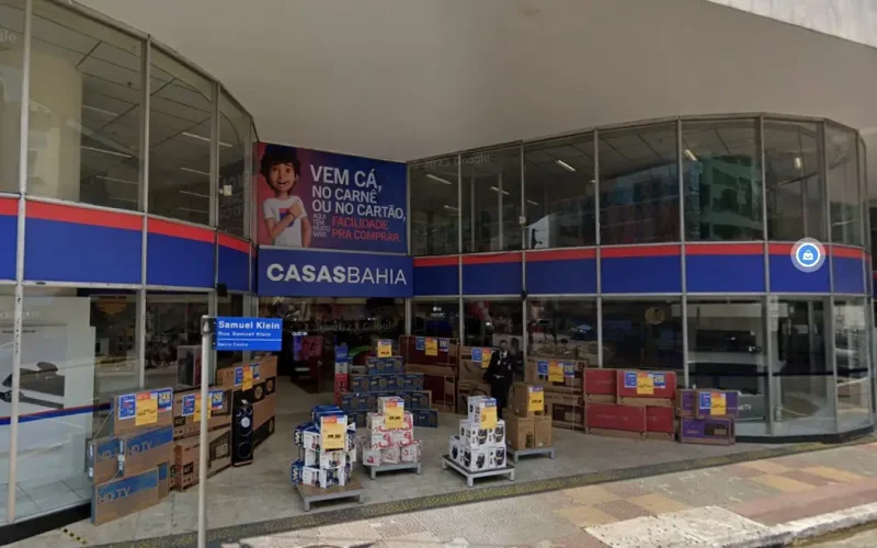 Casas Bahia: Prejuízo de R$ 1 bilhão no 1º Trimestre, mas Sinais de Recuperação Operacional e Nova Estratégia
