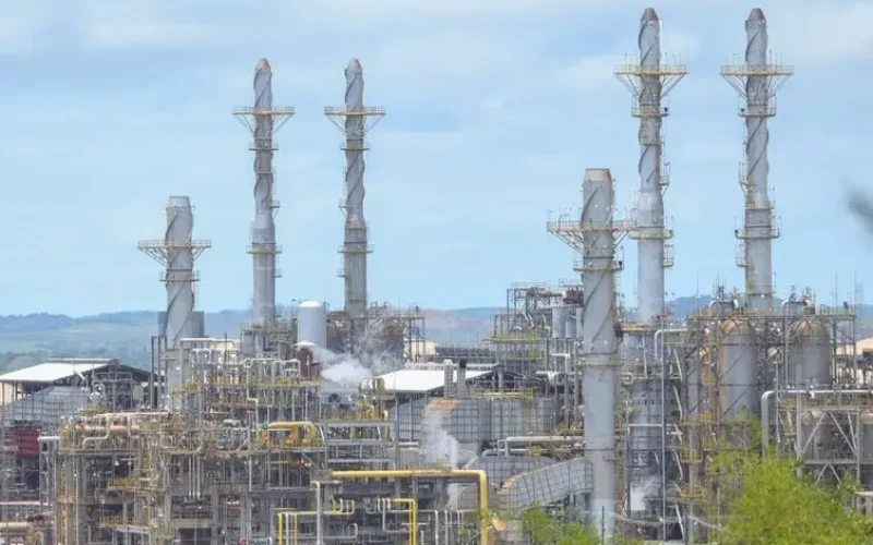 Petrobras Supera Limites: Refinarias Operam Acima de 100% da Capacidade e O Que Isso Significa para o Mercado