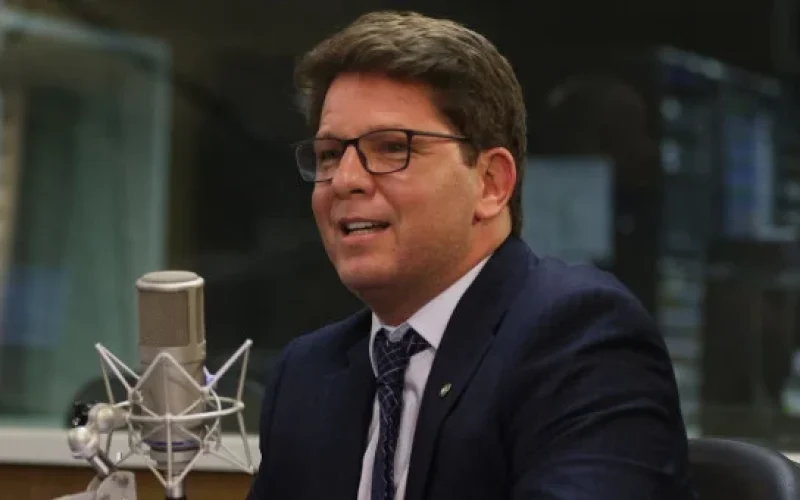 STF em Busca de Mário Frias: O Mistério da Notificação Falha e as Sombras do Filme de Bolsonaro
