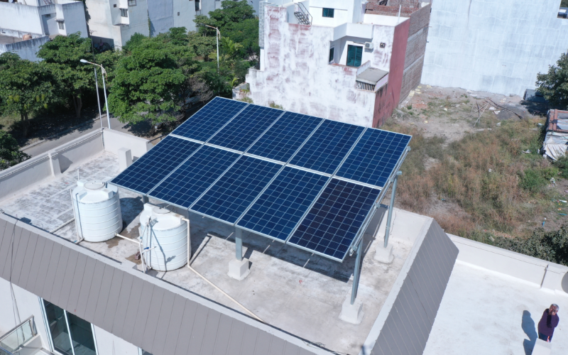 SolarSquare Busca Até US$ 60 Milhões: Mercado de Energia Solar Residencial na Índia Atrai Investidores de Risco