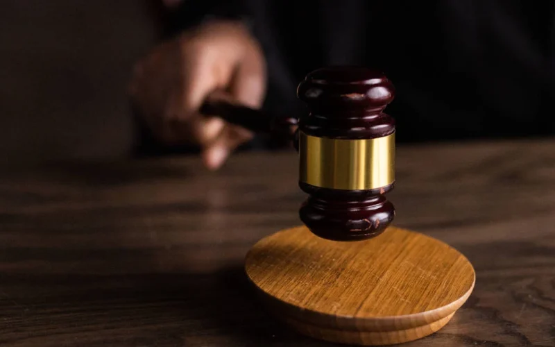 Falência do Grupo Victor Hugo: Análise do Impacto Financeiro e Estratégico da Dívida Tributária de R$ 1,2 Bilhão