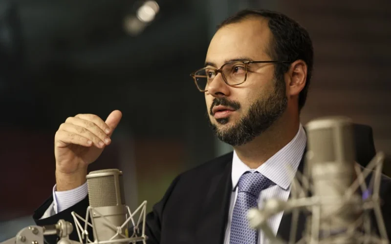 Desenrola para Empresas: R$ 8 Bilhões em Contratações Impulsionam Pequenos Negócios com Juros Baixos e Prazos Ampliados