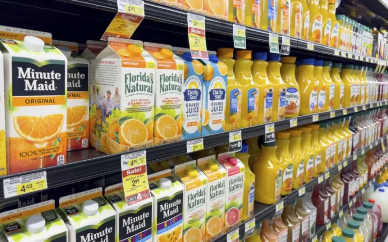 Suco de Laranja em Crise: Oferta Caindo, Estoques Altos e Consumo em Queda Sinalizam Safra Desafiadora em 2026/27