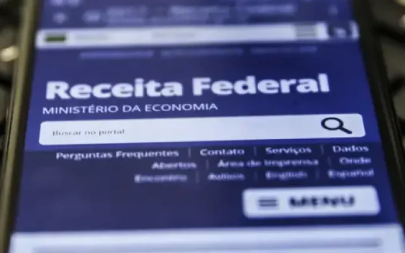 Imposto de Renda: Recorde de Restituições no Fim do Prazo Revela Mudanças e Alertas na Receita Federal
