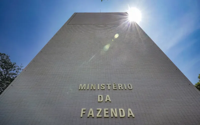 Defesa e Cidades Sofrem Maiores Cortes no Orçamento de 2026: Entenda o Impacto Fiscal e Setorial