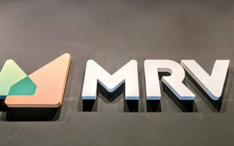 MRV&Co (MRVE3): Produção em Maio Dispara 12,8% e Supera Média Trimestral, Mas Repasses Têm Queda; Entenda o Cenário