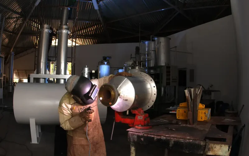 Indústria Brasileira: Crescimento de 0,7% em Abril Sinaliza Recuperação Contínua e Supera Nível Pré-Pandemia