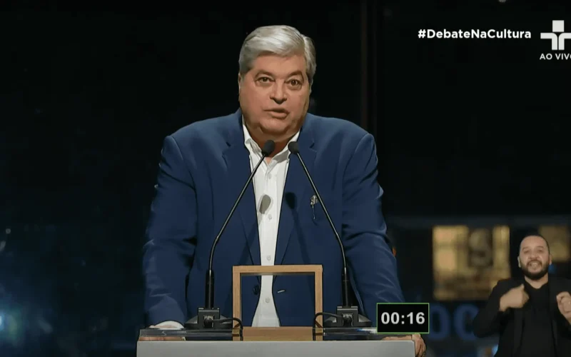 Datena Confirma Pré-Candidatura a Deputado Federal em 2026: O Que Isso Significa Para o Cenário Político e Econômico?