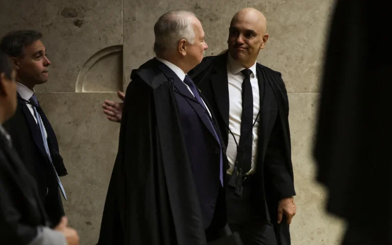Fachin Autoriza AGU a Defender Brasil e Moraes em Ações da Rumble e Trump Media nos EUA