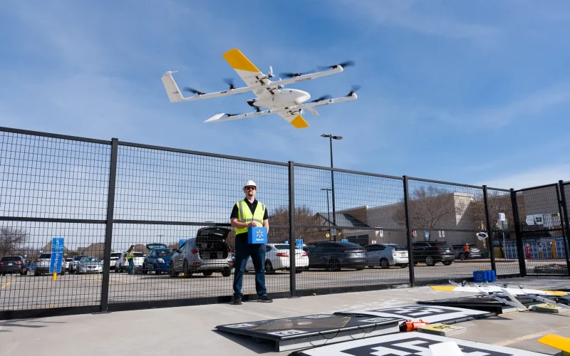 Entregas por Drone da Wing e Walmart Deixam de Ser Novidade e Tornam-se Serviço Essencial: O Que Isso Significa Para o Mercado?
