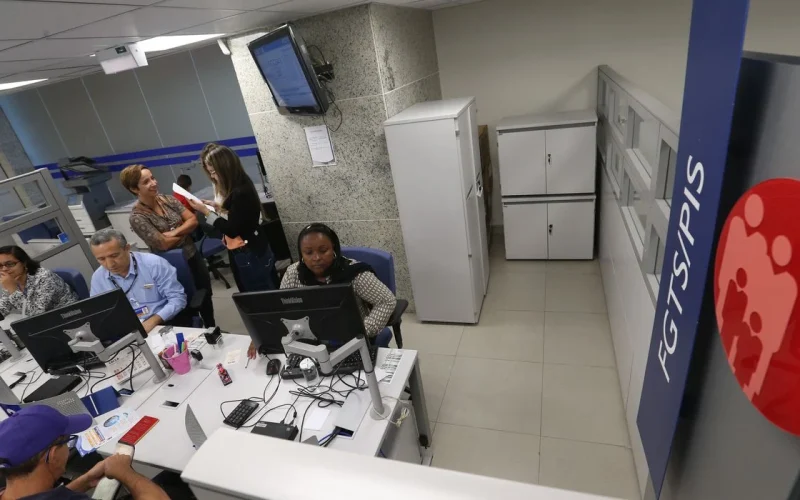 PIS/Pasep 2026: Saiba Quem Recebe Nesta Segunda (15) e Como Consultar Seu Abono Salarial