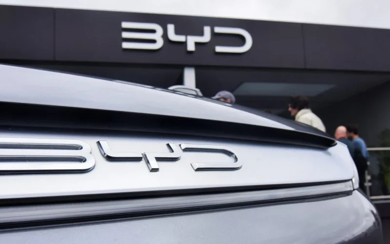 BYD Acelera Produção de Baterias no Brasil: Investimento de R$ 500 Milhões e Impacto na Rede Elétrica Nacional