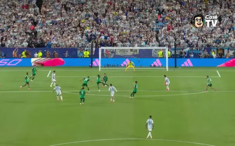 Messi Brilha na Copa: Argentina Vence e Ídolo Argentino Igualaa Klose em Gols Históricos