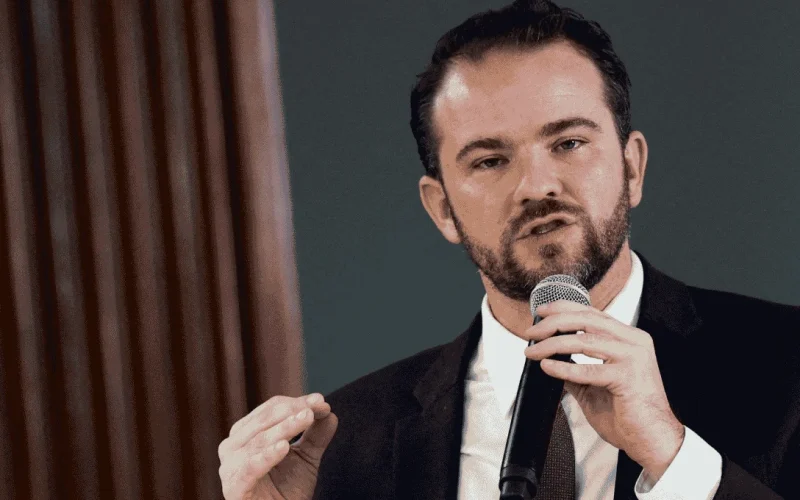 Durigan Rebate Oposição: Trabalhador Paga Menos Impostos no Brasil Hoje, Afirma Ministro da Fazenda