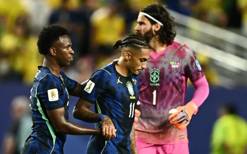 Raphinha Lesionado: Preocupação na Seleção Brasileira e Impacto Econômico no Mercado Esportivo