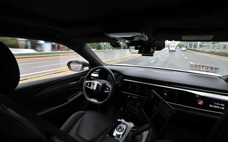 Índice Revela: China Lidera Corrida de Robotáxis, Superando Waymo e Tesla em Ranking Global