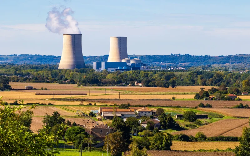 Onda de Calor na Europa Prejudica Produção de Energia: Usinas Fecham e Rede Elétrica em Alerta
