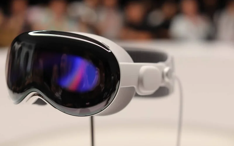 Vazamento na Apple: Vice-Presidente do Vision Pro Rumorosamente Deixa a Gigante da Maçã para Unir-se à OpenAI