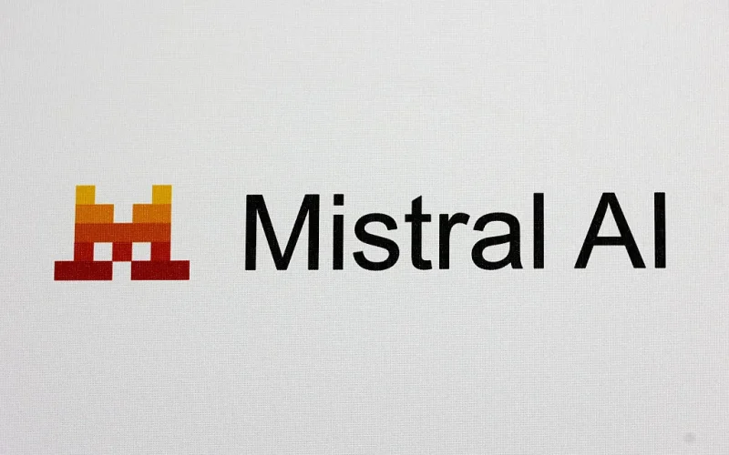 Mistral AI: A Gigante Europeia de IA que Desafia a OpenAI e Redefine o Mercado com Estratégia Única