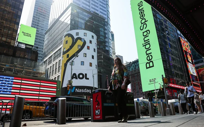 Bending Spoons: O Gigante Tecnológico Discreto que Comprou AOL e Vimeo e Vale Bilhões na Nasdaq