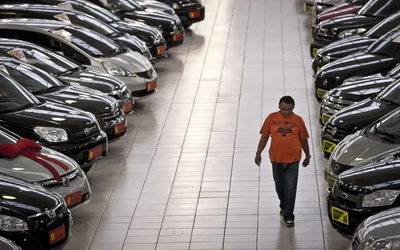 Produção de Veículos Dispara 8,8% no 1º Semestre, Superando Expectativas e Pressionando Mercado em 2026