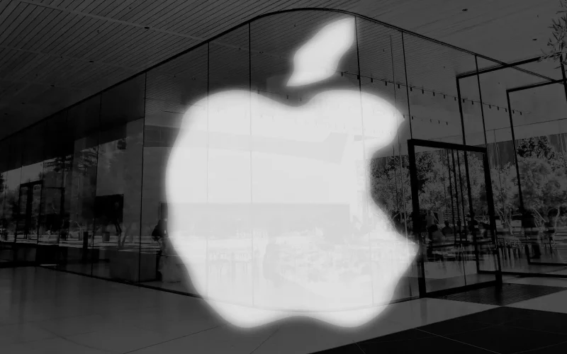 Apple acusa OpenAI de roubo de segredos com falha rara em sistema após saída de engenheiro