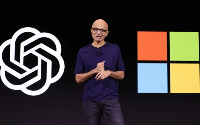 Satya Nadella Alerta: Empresas Pagam Duas Vezes por IA e Entregam Conhecimento Valioso de Graça