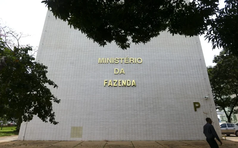 Inflação em 2026 Salta para 5,1%, Estourando a Meta: Entenda os Impactos e o Cenário Econômico Atual