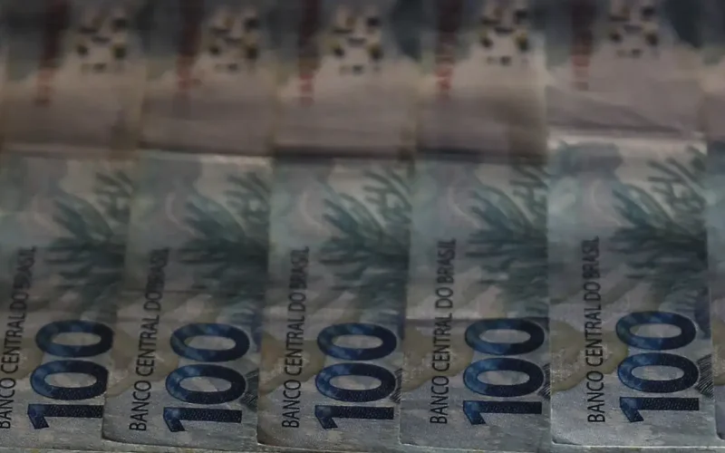 União injeta R$ 696 milhões em dívidas de estados e municípios em junho: entenda os impactos