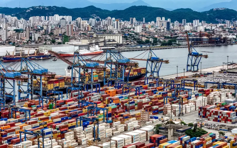 Apex Brasil Lança Plano de R$ 130 Milhões para Diversificar Exportações e Contornar Tarifas dos EUA