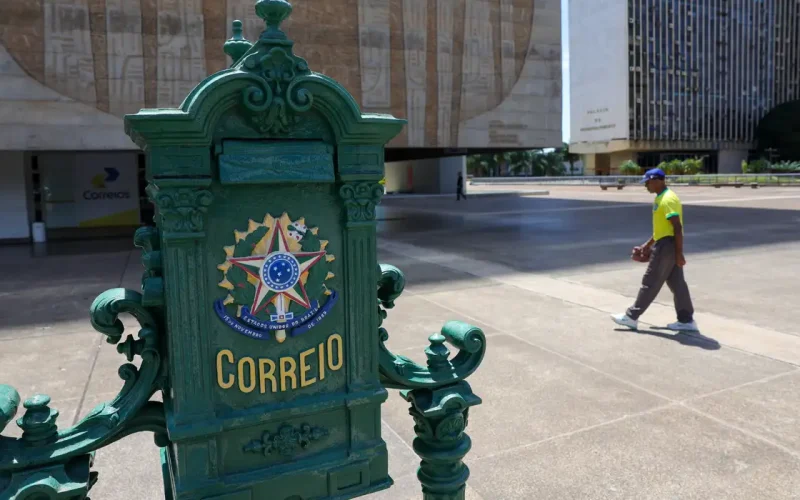 TCU Alerta: Risco Fiscal nos Correios e a Urgência de Compensar Custos da Universalização Postal