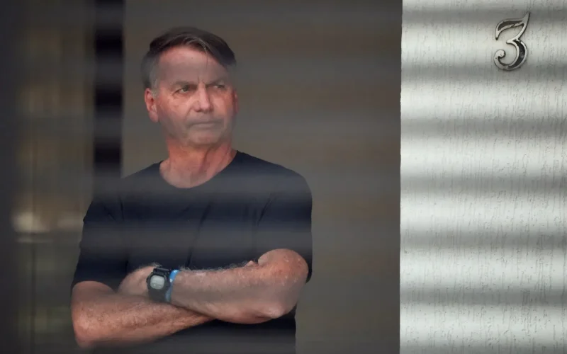 Joias de Bolsonaro: Moraes autoriza PGR a analisar pedido da Receita sobre laudos periciais em nova reviravolta