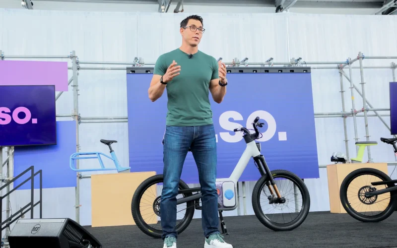 Rivian Spinoff Also Enfrenta Atrasos em E-bikes, Mas Planeja Expansão com Veículos para Amazon e DoorDash