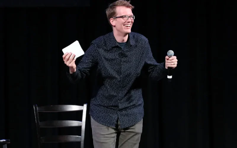 Hank Green: O Perigo Oculto da Busca por Dopamina na IA e Seus Impactos na Produtividade e Bem-Estar