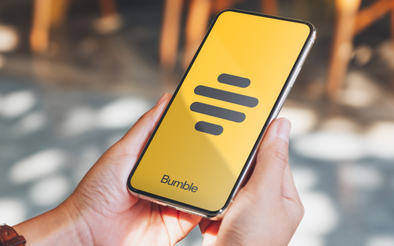 Bumble Adeus ao Swipe? App de Namoro Investe em Encontros Reais e Nova Interação para Geração Z