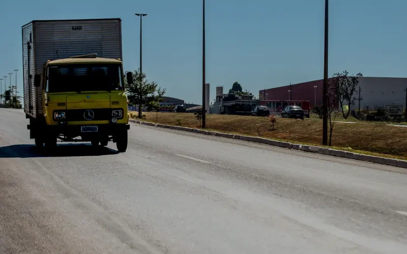 Lei do Frete: Entenda as Novas Regras Permanentes que Impactam o Transporte Rodoviário de Cargas e a Economia Brasileira