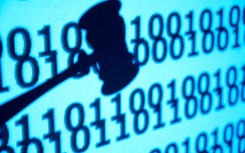 Rippling Contra-ataca: Gigante de RH Processa Startup Runlayer por Violação de Patentes em Disputa de Tecnologia