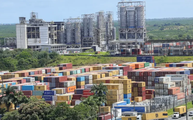 Amcham Alerta: Reciprocidade Comercial com EUA Pode Prejudicar Empresas e Consumidores Brasileiros