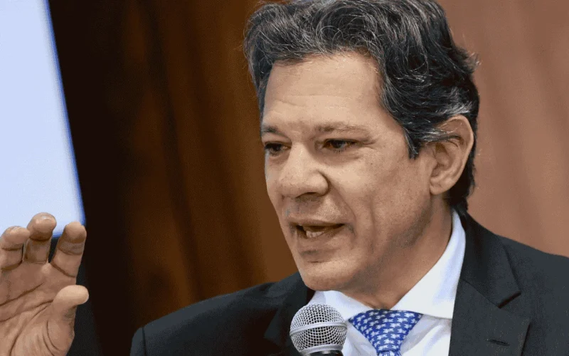 Haddad defende alta de imposto de importação para eletrônicos: "Fake news" da oposição protege concorrência desleal
