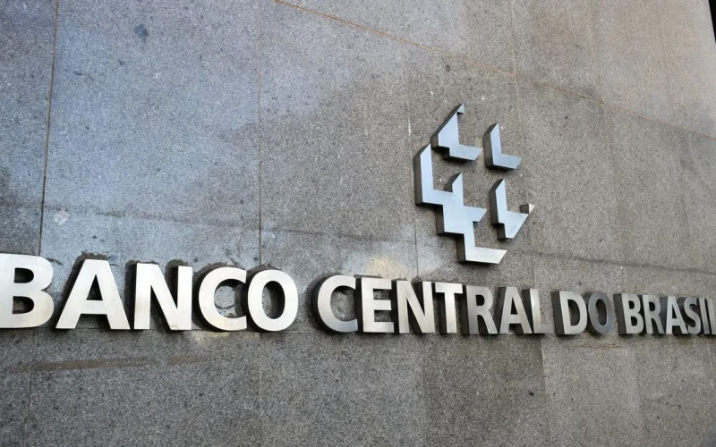 BC Intervém: Grupo Simpala em Liquidação Extrajudicial e Bens de Controladores Bloqueados. Entenda o Impacto.