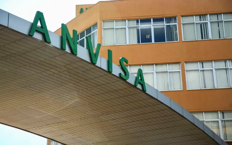 Alerta de Saúde: Anvisa Suspende Lombo Suíno Suinco "Cozinha Premiada" por Conservantes Acima do Limite