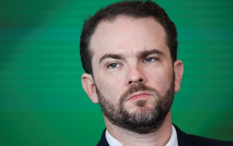 Fim da Taxa das Blusinhas: Governo Acelera Articulação no Congresso e Varejo Nacional Preocupa