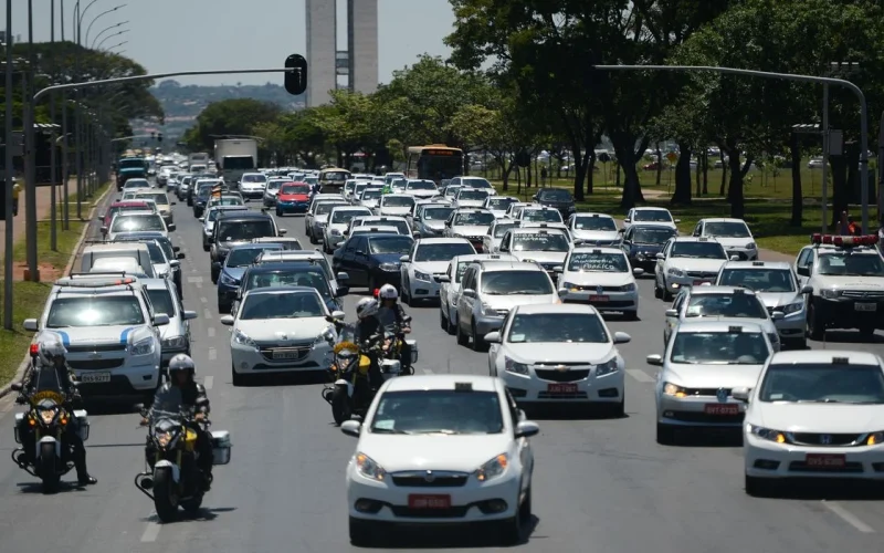 Crédito para Motoristas de App Ganha Novo Impulso: Teto Eleva para R$ 200 mil e Amplia Opções Híbridas